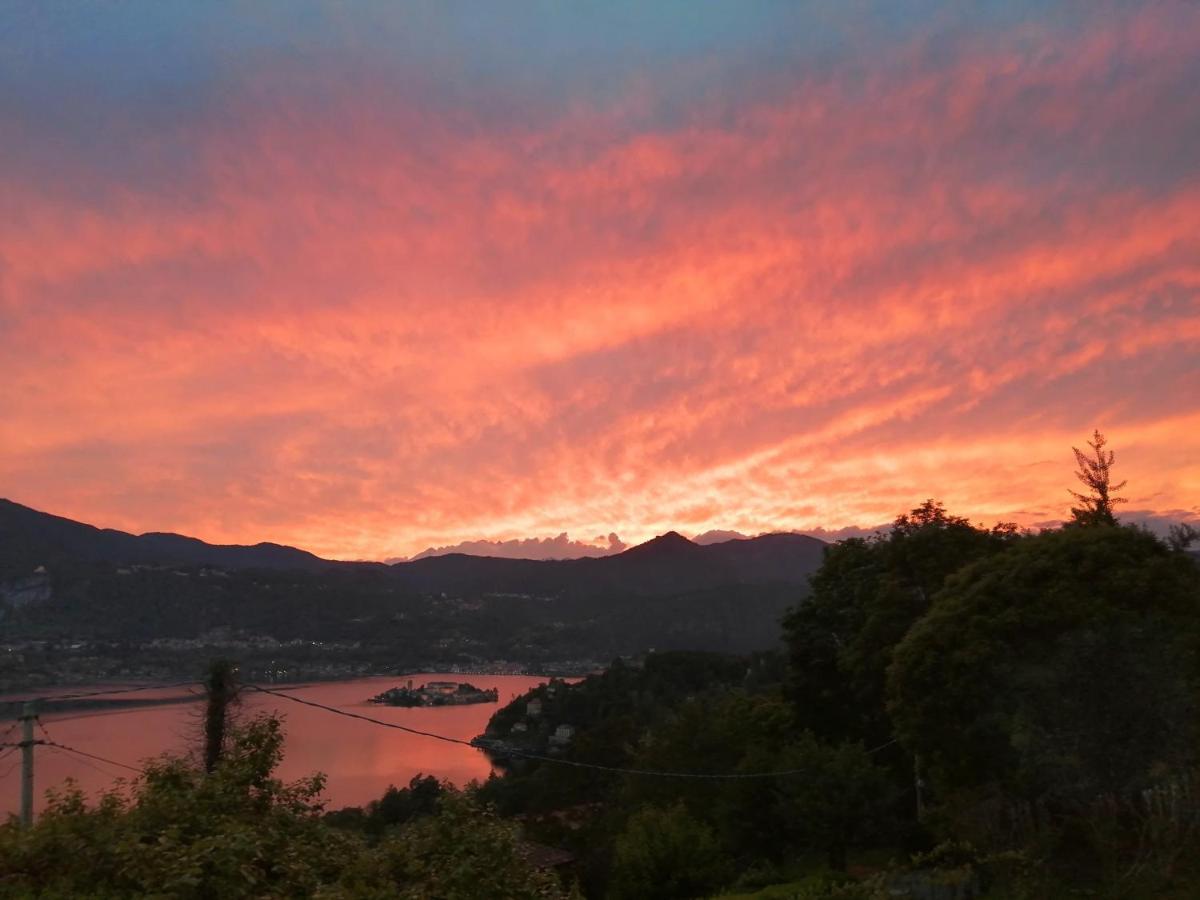 Terrazza Sul Lago Ameno Luaran gambar