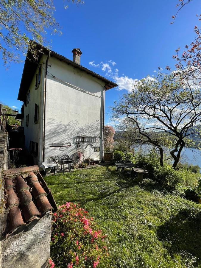 Terrazza Sul Lago Ameno Luaran gambar