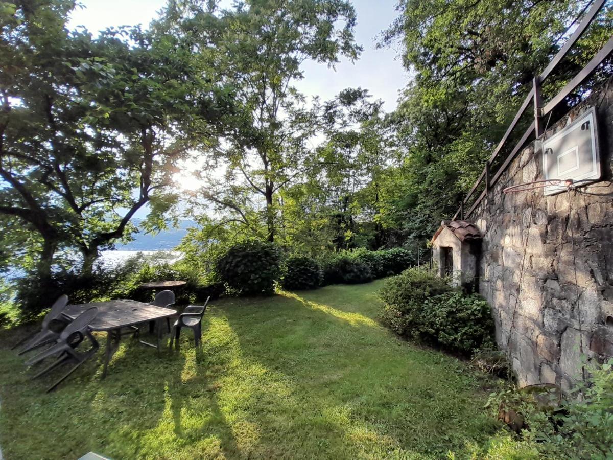 Terrazza Sul Lago Ameno Luaran gambar